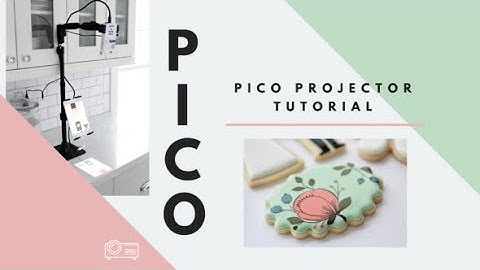 Using a Pico Projector to Decorate Cookies