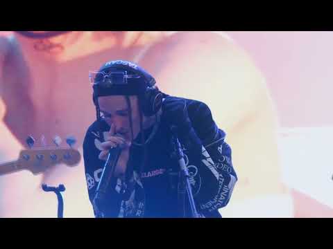 MOLLY By Chaseatlantic LIVE