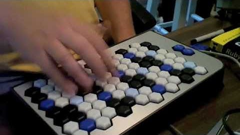 Axis 49 - Blues Scale Practice 1