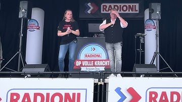 Johnny Bolk + Marianne Veenstra:Keep on Rolling🎤 #singsongwriter #truckstar #trucklife #trucksongs