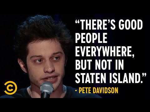 Video: Pete davidson yos leej twg?