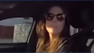 One handed driver's awkward traffic stop
