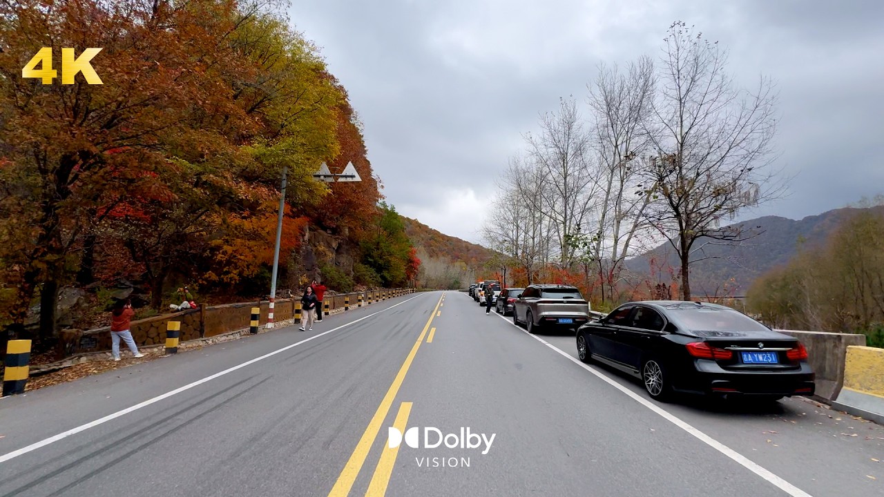 Autumn Wonderland – Driving China’s Maple Leaf Road