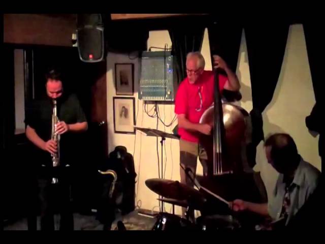Assista a Mideast as played by Rigby/Brown/Schuller (2012) no YouTube Assista a Mideast as played by Rigby/Brown/Schuller (2012) no YouTube