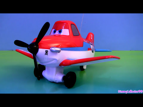 Disney Planes Wing Control Dusty Crophopper RC Pilot Pals Plane Toy Review From World Above Cars