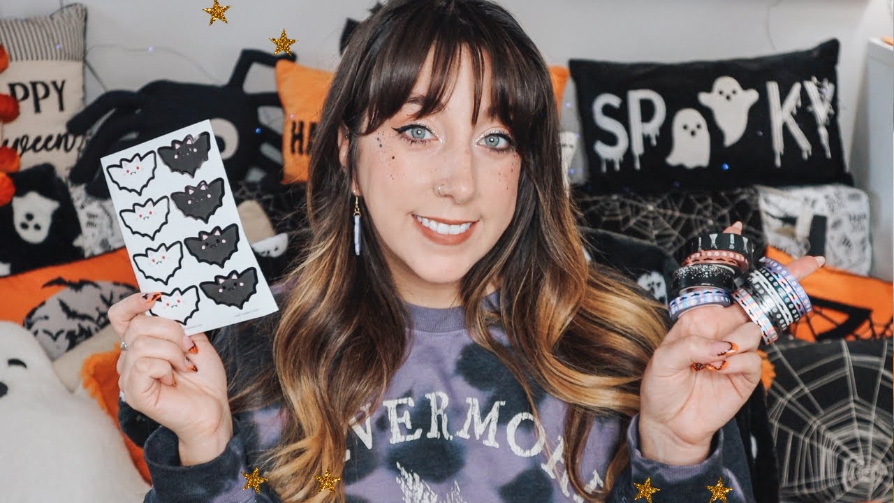 BUYING SPOOKY PLANNER THINGS I DIDN'T NEED! | HALLOWEEN HAPPY