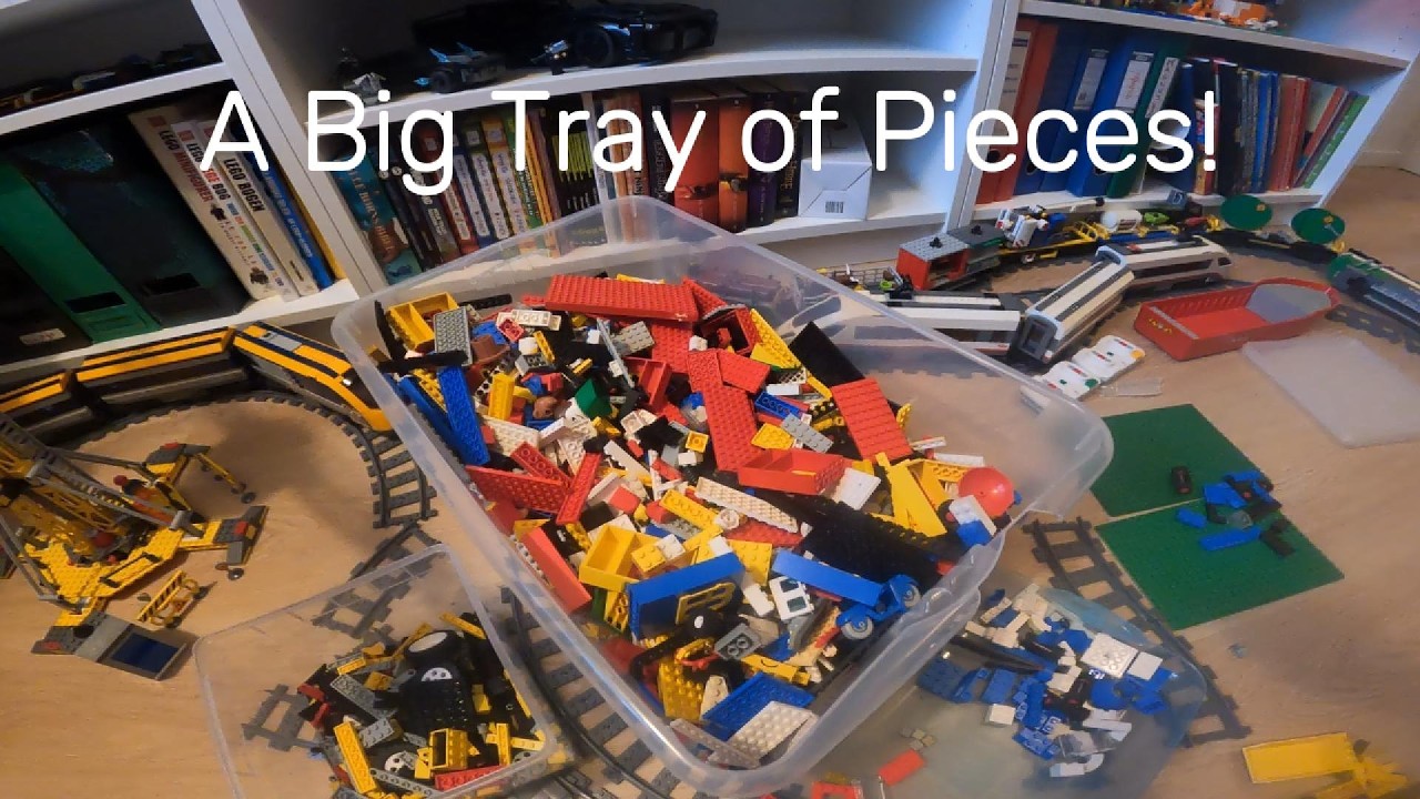 A Big Tray of LEGO Pieces! Astrup Studios Vlog