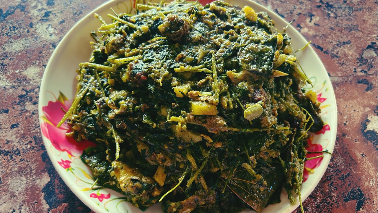 অনুষ্ঠান বাড়ির ছ্যাঁচড়া শিষ পালং আর মাছের মাথা দিয়ে ll Authentic ...
