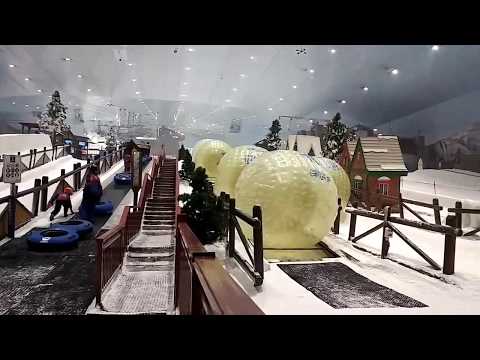 Snow Day in Dubai, Ski Dubai, Mall of the Emirates, Snow in the Desert only in Dubai 2017