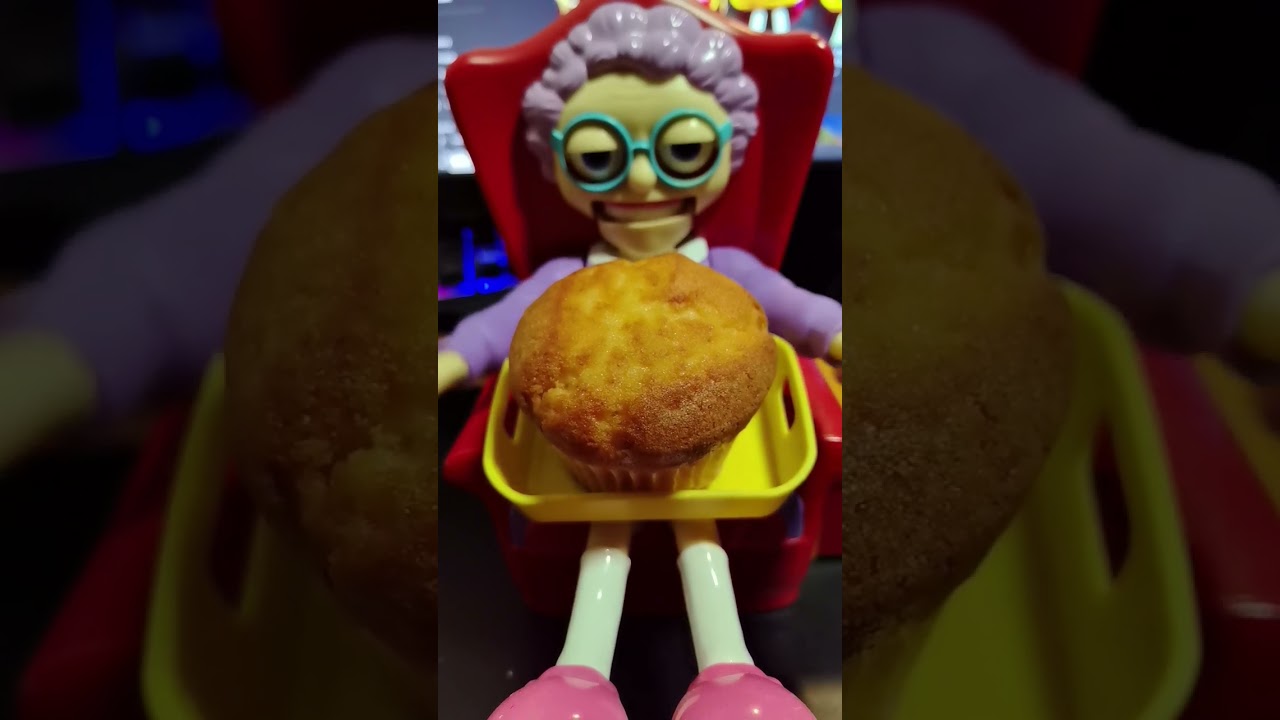 Ванильный маффин #жадный #бабушка #удовлетворительный #любимый #еда