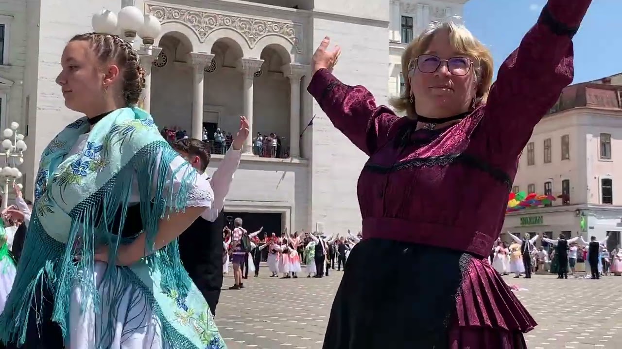 Heimattage der Banater Schwaben 2025 in Temeswar - Festumzug durch die Innenstadt Teil 1