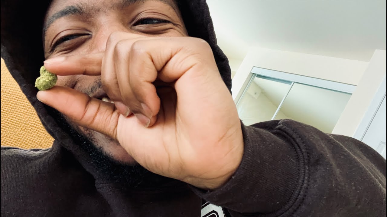 LIVE :  WAKE n BAKE smoke sesh