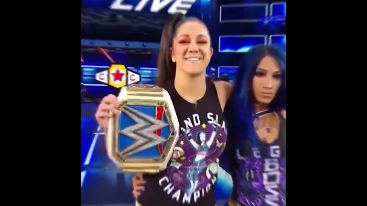 Sasha banks and Bayley 💙💛