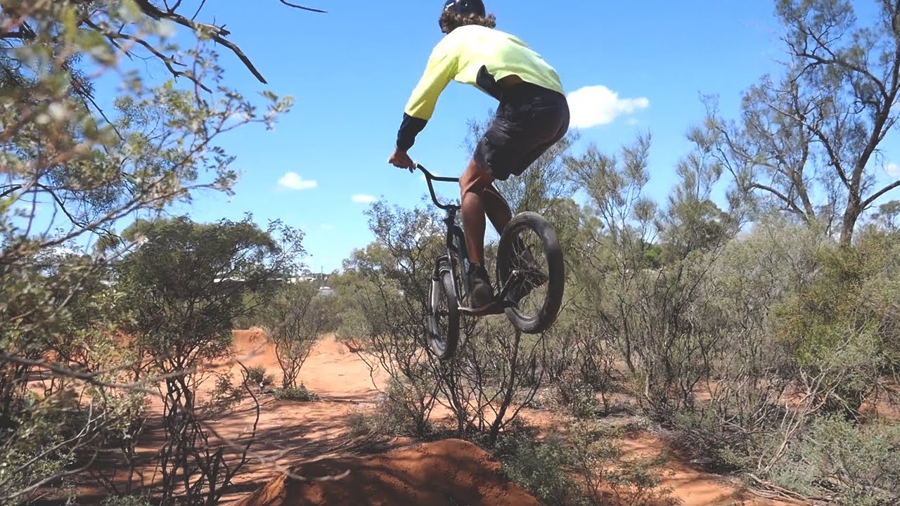 Kmart Bike VS Skatepark - YouTube