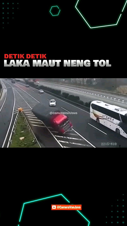 DETIK DETIK KECELAKAAN JALAN TOL TEREKAM CCTV - Dubbing Jawa#shorts#cctv#kecelakaan