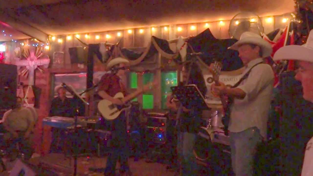 RICCARDO CAGNI & THE JIMMY CRIBB BANDCHIKIN COOP Bandera, Texas.04.04