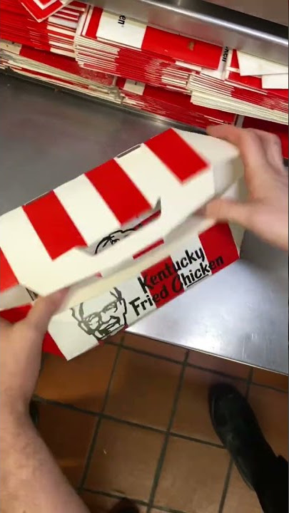 The zinger box has changed 😱 #kfc #fastfood #kfcaustralia #kfcsam #zingerbox