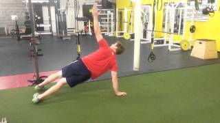 Push: Alternating T pushups