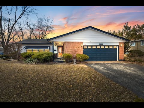 18842 Castle Rd, Homewood, IL home video tour