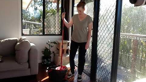 Vileda easy wring & clean turbo mop review