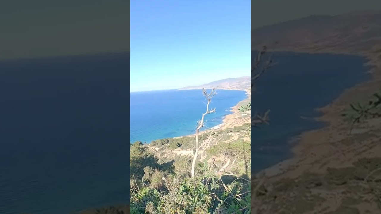 في عز الشتاء البحر هادئ