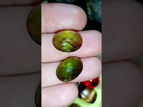 حجر زبرجد حجر كريم انواع معدن الأوليفين سيليكات المغنيسيوم والحديد المزدوجة قريبا تركيب حجر الزمرد