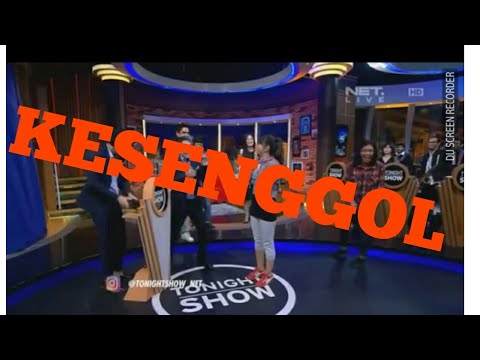 DESTA GAK SENGAJA SENGGOL DADA HESTI