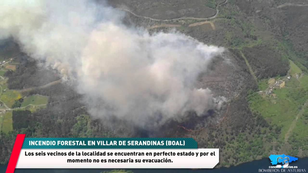 Incendio forestal en Villar de Serandinas (Boal)