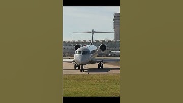 Air traffic controllers at center of delayed, canceled flights