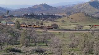 Union Pacific Intermodel Running Around the Tehachapi Loop