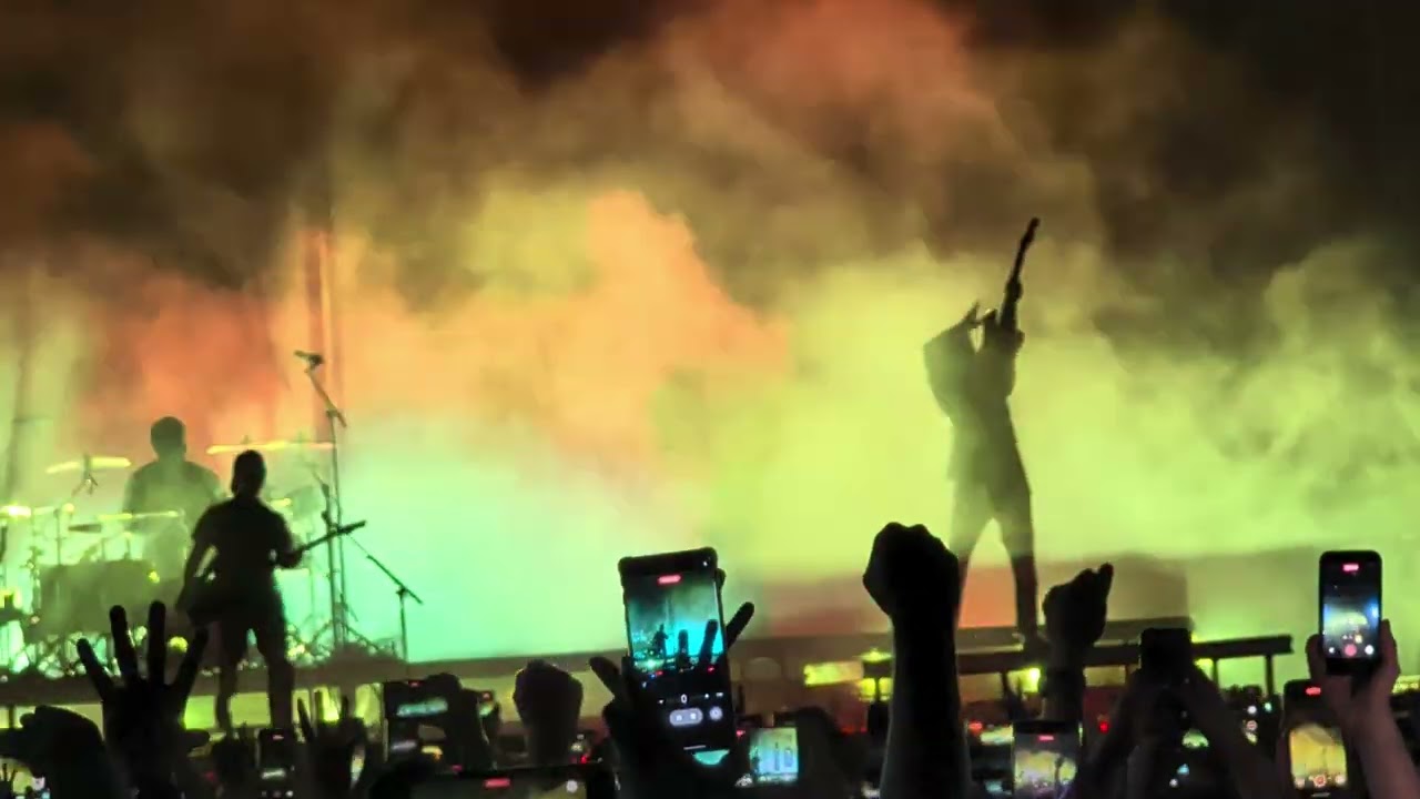 King for a Day - Pierce the veil - Pepsi Center