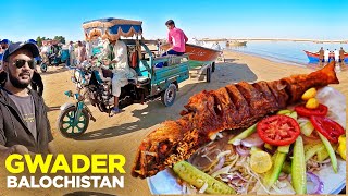 Gwadar Street Food | Khuda Baksh Halwai, Spicy Mushka | Karimok ki Chai | Balochistan Food, Pakistan