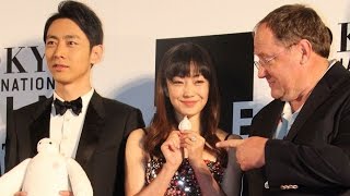 菅野美穂 小泉孝太郎らが登場 映画 ベイマックス 第27回東京国際映画祭レッドカーペット Youtube
