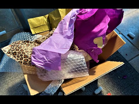 Unboxing 'Lioness' Crystal Skull