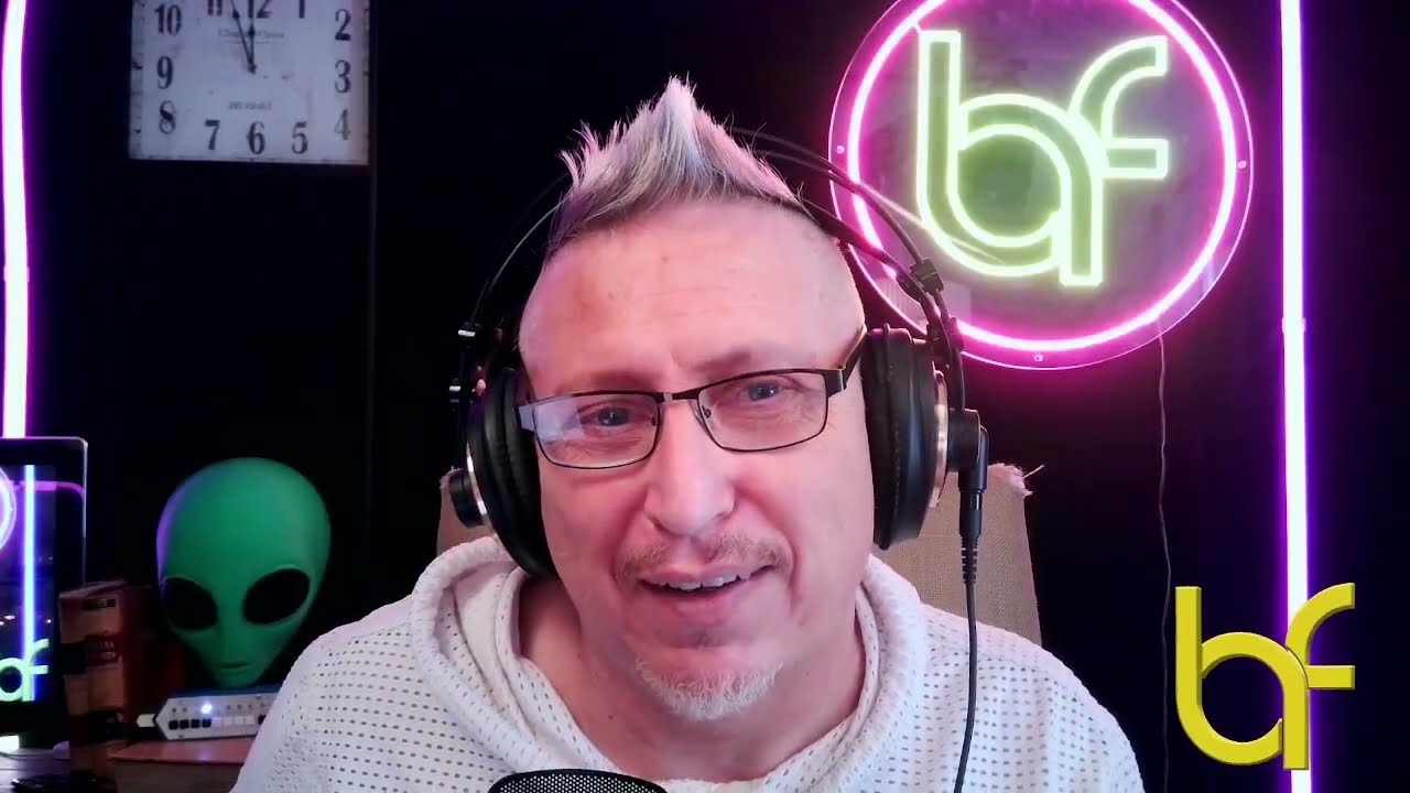 Breaking News - New Comet or Alien Spacecraft? Breaking News - New Comet or Alien Spacecraft?