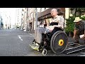 1 電動車椅子で月島に繰り出して　「無段差社会へ　相田さんの酒場放浪記」