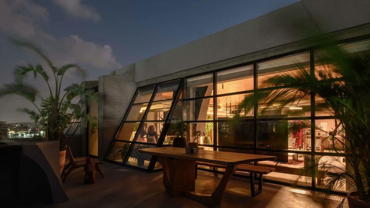 Night On The Terrace 677