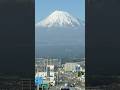 【絶景】え!?近すぎない?富士山バグってる街