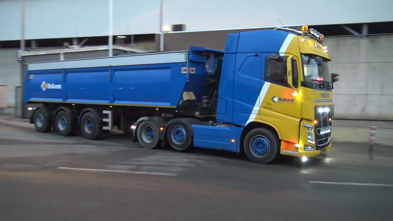Volvo on the road 142