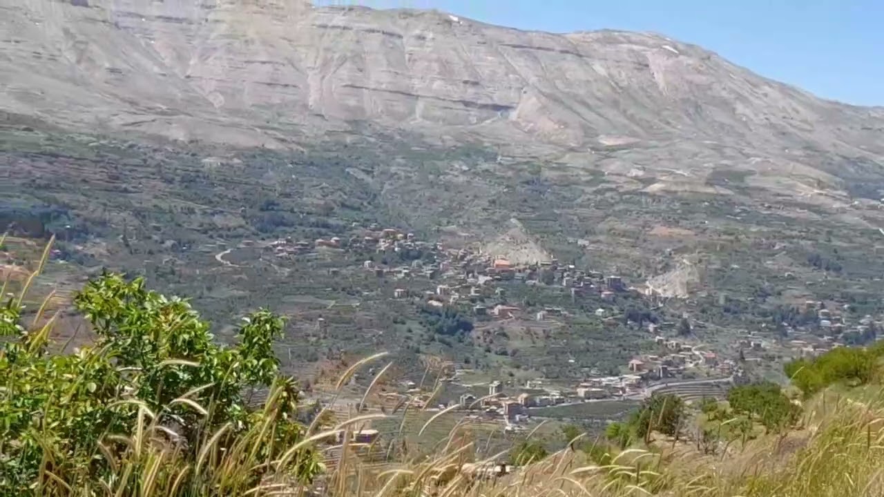 #لبنان وجمال الطبيعة في الربيع والصيف...منطقة الأرز بشري...#Landscapes #Nature #Mountains #flowers 