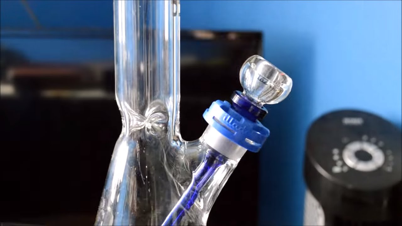 20k SUBS! ILLADEPLH GLASS MINI BEAKER REVIEW !!