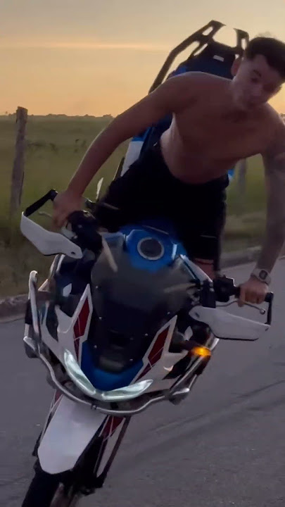 AFRICA TWIN moto Honda #2025 #honda #motorcycle #africatwin honda africa twin 2025