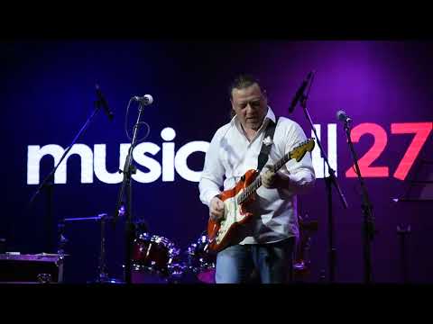 MUSICHALL 27. UFA.