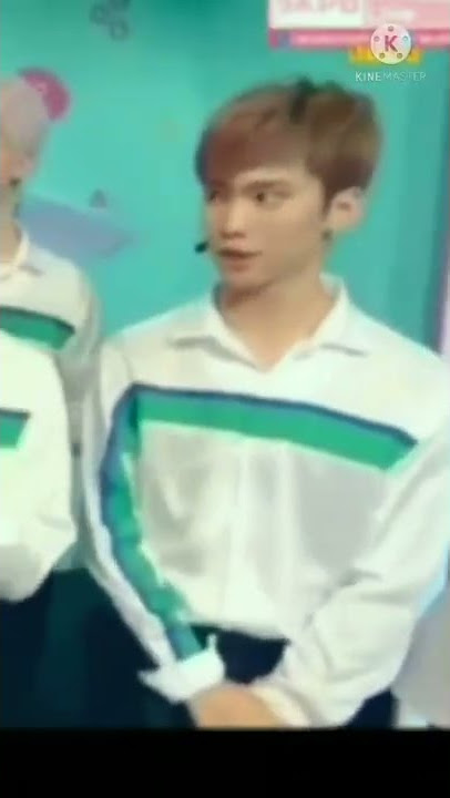 Astro being shy and nervous around Jiyeon #jiyeon #tara #astro #chaeunwoo #mj #jinijin #moonbin