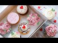 This small bakery makes 3400 of these cupcakes in a weekend  home baker attempts to recreate a box