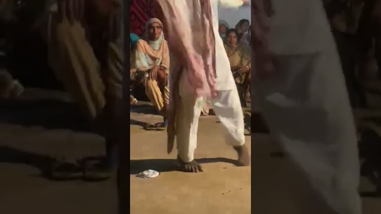 ⁣Funny Shemale dance Kohat