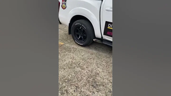 Sound of Full Exhaust Nissan Navara