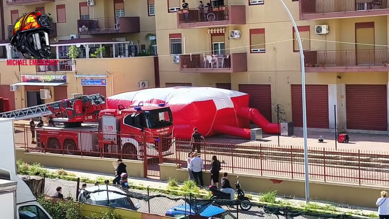 Vigili del fuoco Palermo: [PERSONA BARRICATA IN CASA]