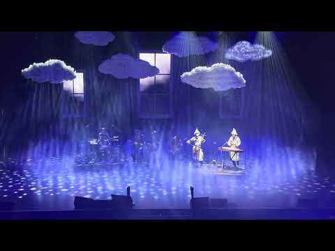 DOORs event Live Performance