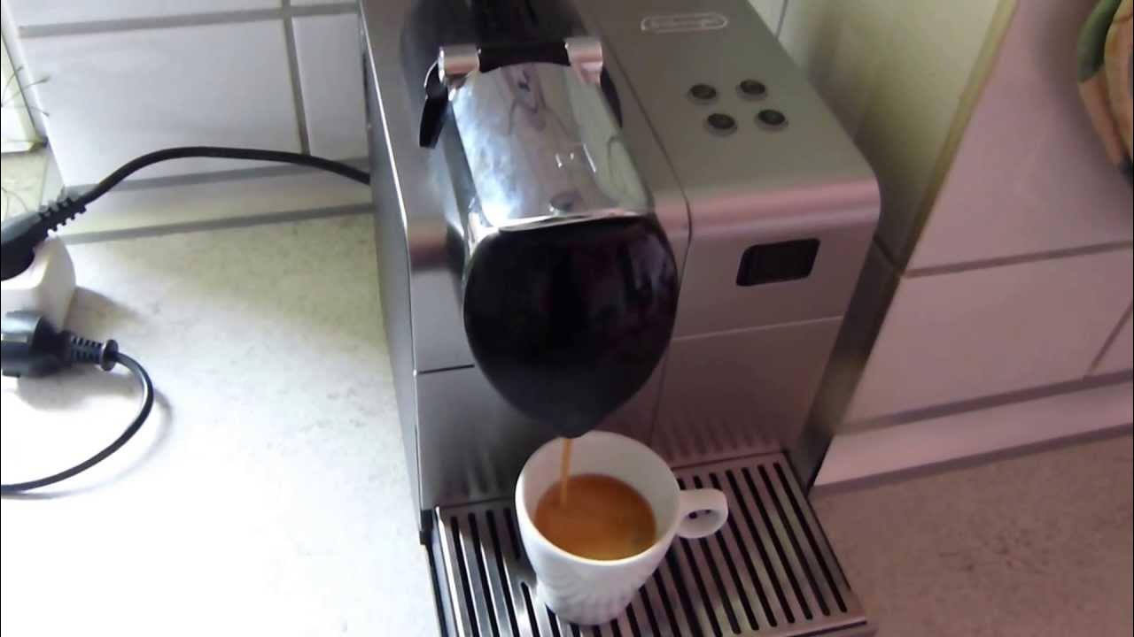 DeLonghi EN 520 Lattissima+ Espresso prepare - how to - YouTube